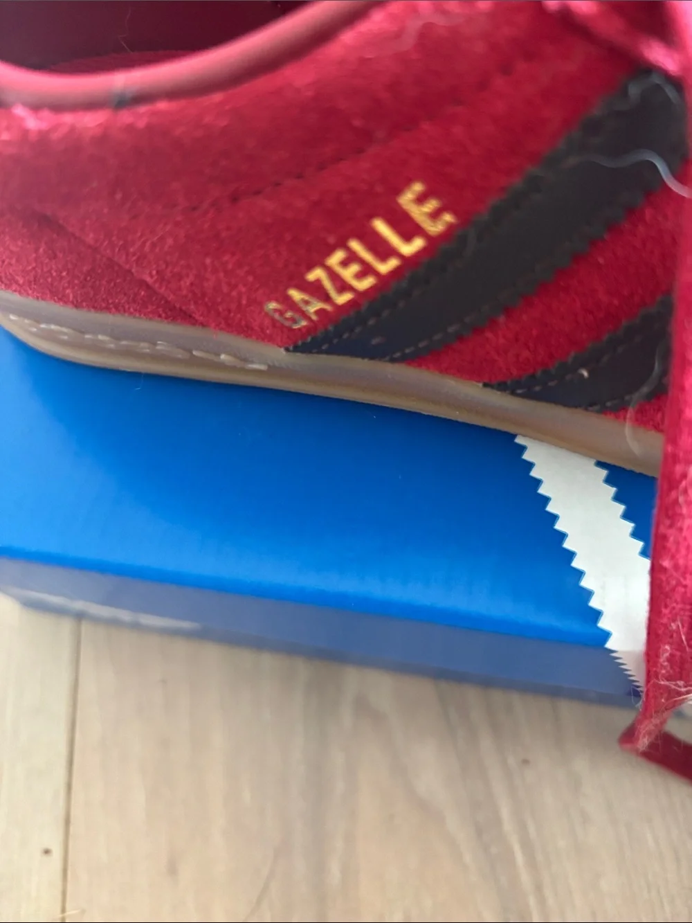 adidas Women Red Suede Sneakers with Black Stripes - Picture 5 of 6
